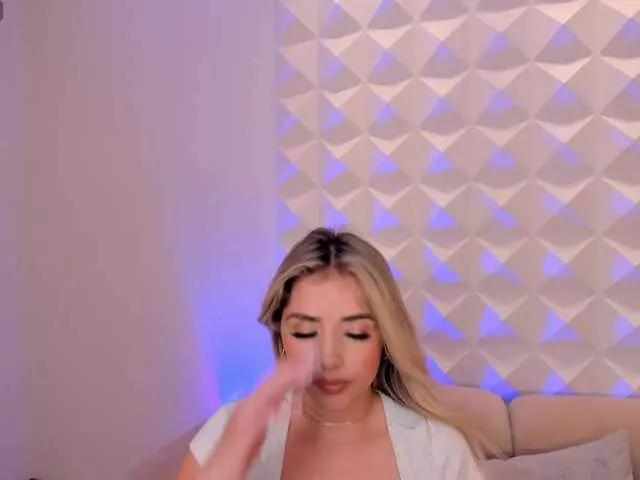 ChloePreston on BongaCams 
