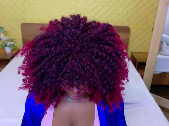 Freechat Chocolatte-dreams on BongaCams