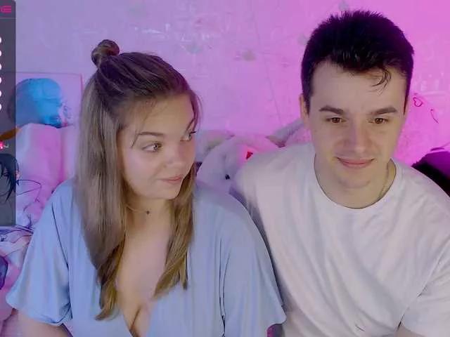 ChristineAndJames on BongaCams 