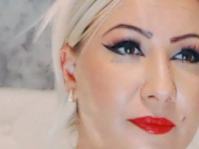 Offline ClaudieTaylon on BongaCams