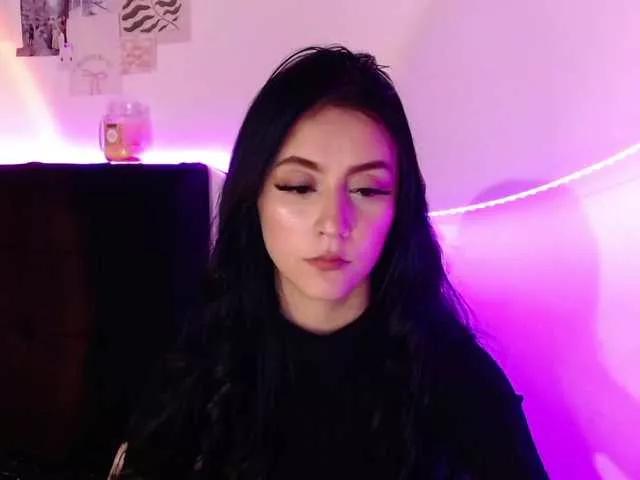 Coraliinee on BongaCams 