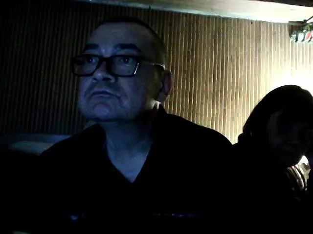 coupleofcoolx on BongaCams 