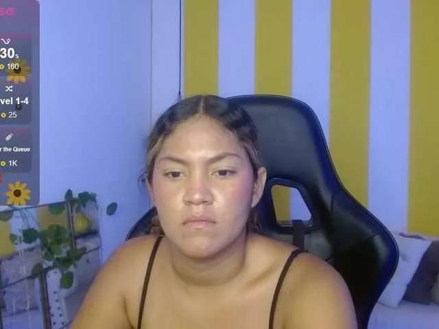 cristalwar on BongaCams 
