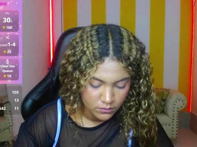 cristalwar on BongaCams 