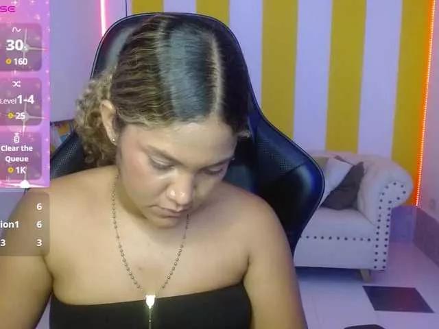 cristalwar on BongaCams 