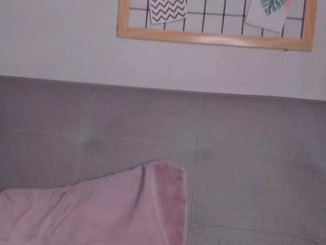 Offline cutte-hanna18 on BongaCams