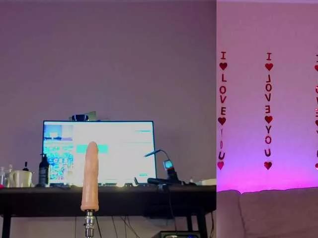 CyberOtter on BongaCams 