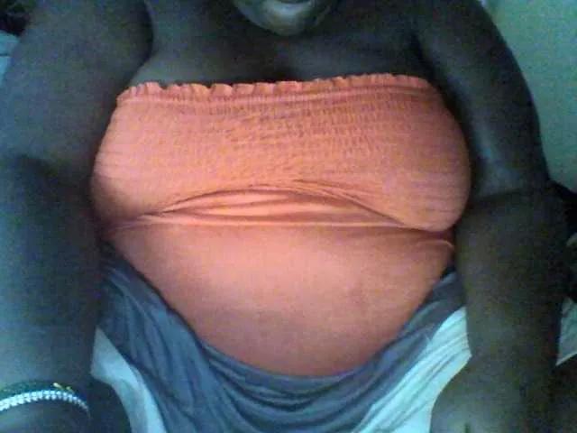 Daddiesgirl1 on BongaCams 