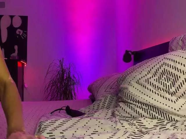 Offline dalmatian-girl on BongaCams