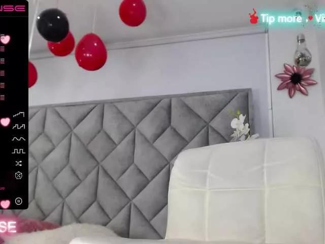 Danna-Ramirez on BongaCams 