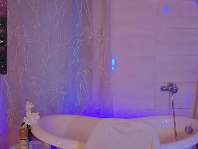 DarkLola on BongaCams 