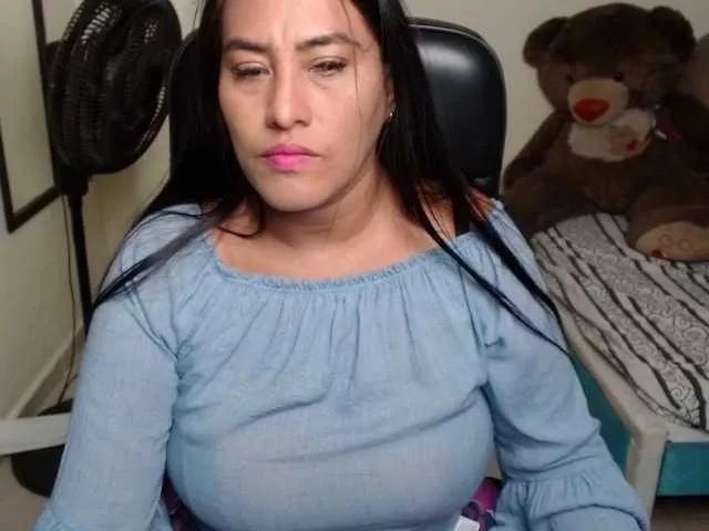 Deboralo123 on BongaCams 