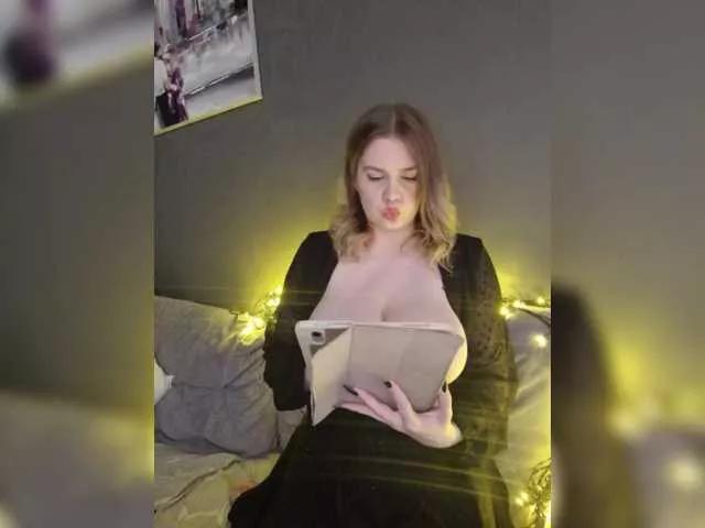 Offline Detka-bez-monetki on BongaCams