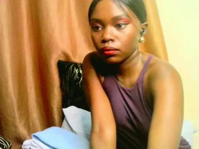 Offline dreamyher on BongaCams