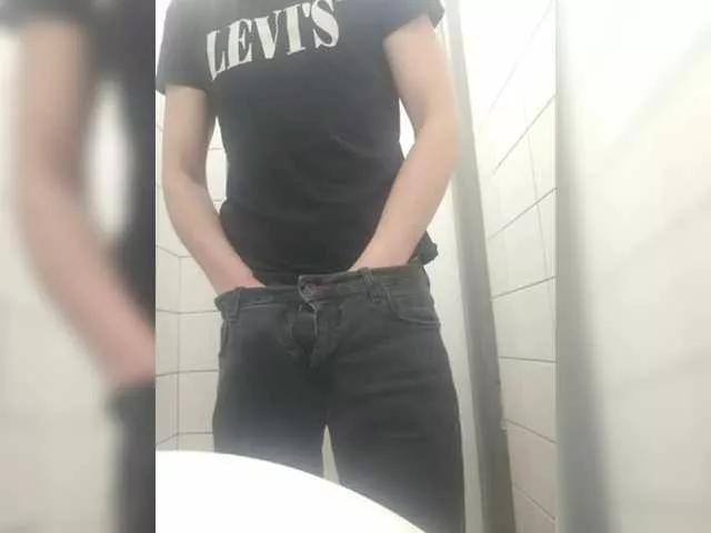 DrugAddictWhore on BongaCams 