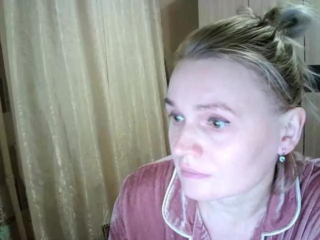 ElenCarr on BongaCams 