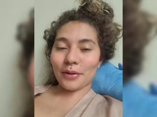 Elien-cafe on BongaCams 