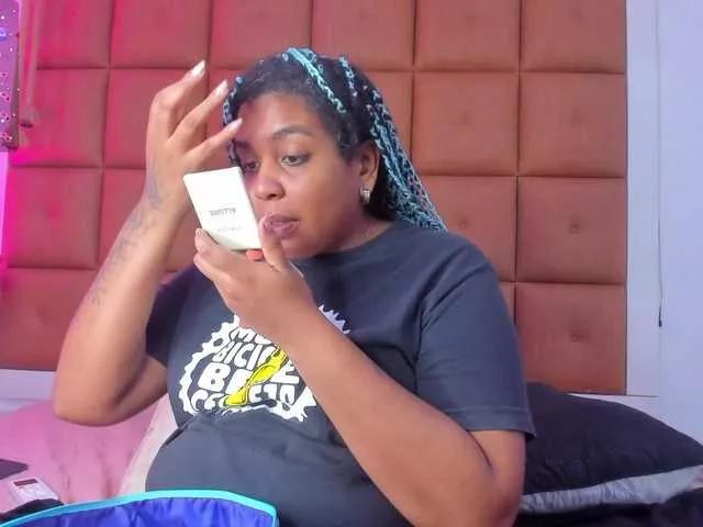 Offline Ella-kelly on BongaCams