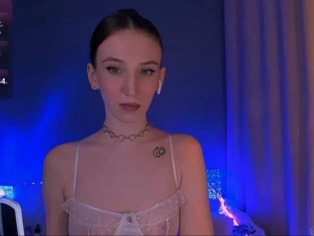 ellaamber on BongaCams 