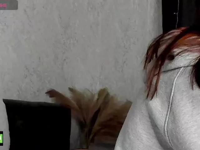 Emilia-Wayne on BongaCams 
