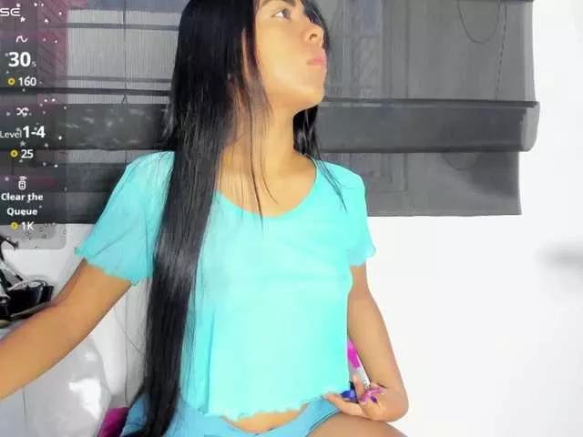 Emilyjhons on BongaCams 