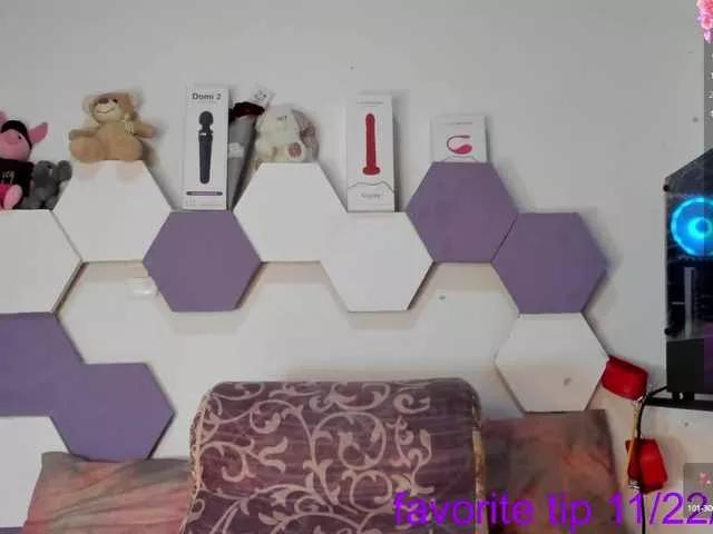 EmiraFalak22 on BongaCams 