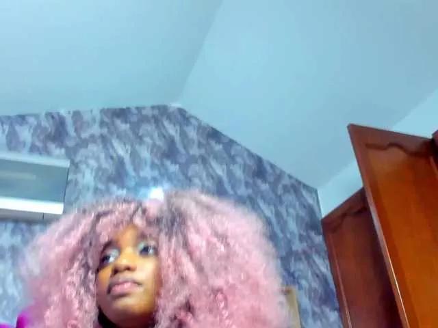 EMMAPARIS on BongaCams 