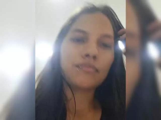 EmmaSanches on BongaCams