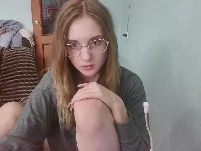 emolina on BongaCams 