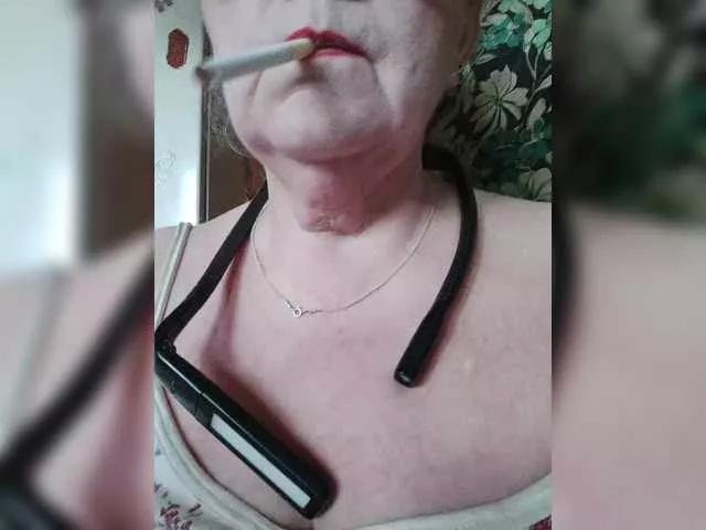 Offline EmpressLady on BongaCams