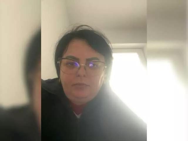 Emyllywhite on BongaCams 
