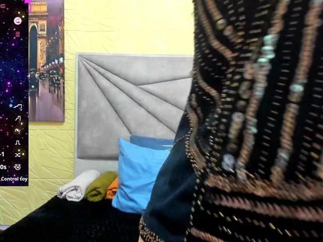 Offline Esmeralda-Oik on BongaCams