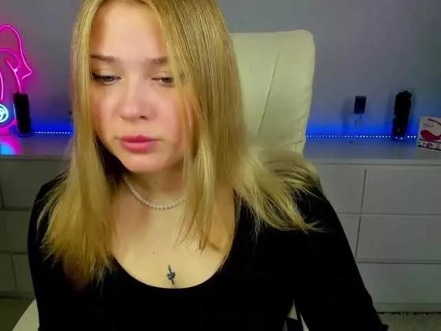 EvaWhite18 on BongaCams 