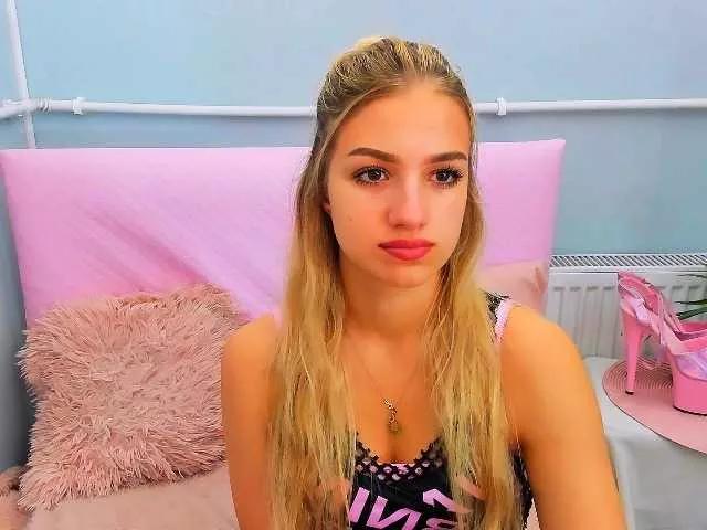 Offline EvetteBody on BongaCams