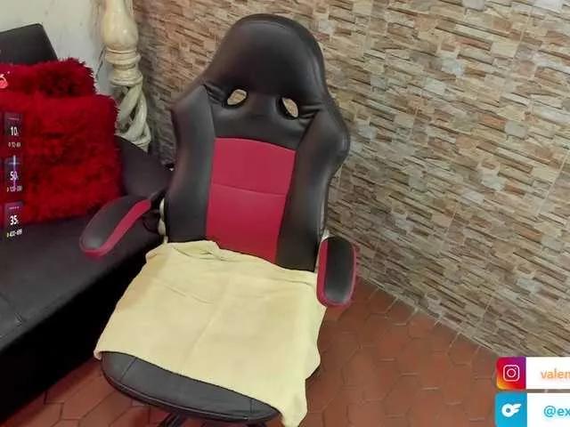 Offline exotical-baby on BongaCams