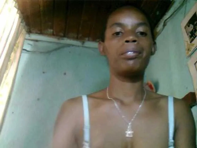 Fanihsexy on BongaCams