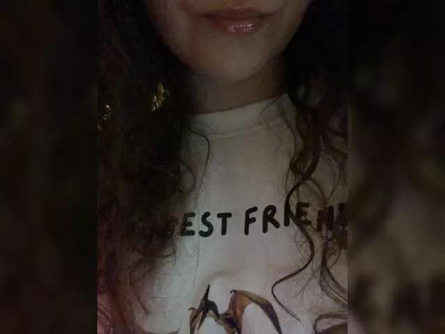 Offline FeeBee on BongaCams