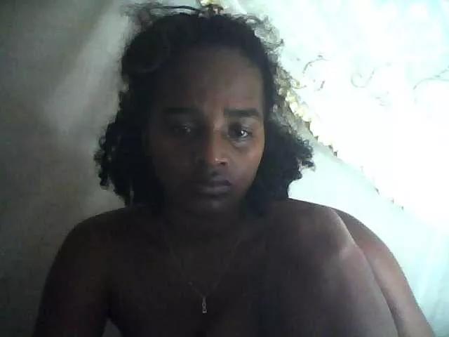Flania on BongaCams