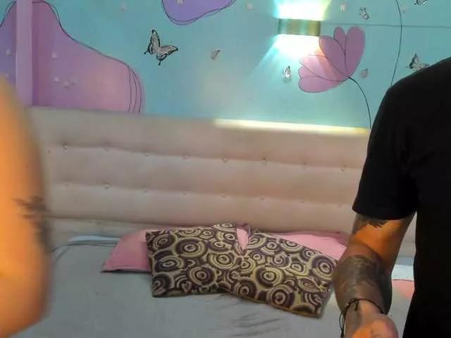 FoxyBlaze on BongaCams 