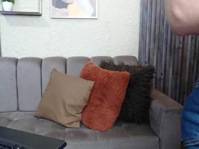 Offline GagingZhara on BongaCams