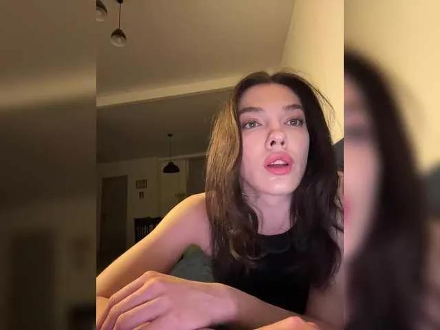 GlamModelHoney on BongaCams 