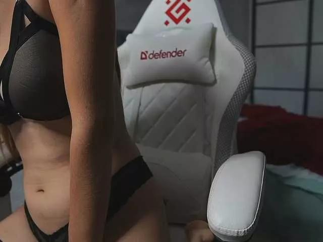 Freechat GoldenTeen20 on BongaCams