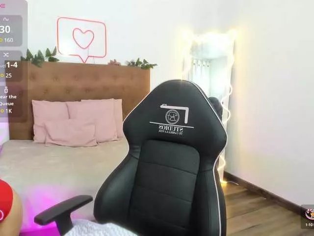 Offline HANNI-TAY on BongaCams