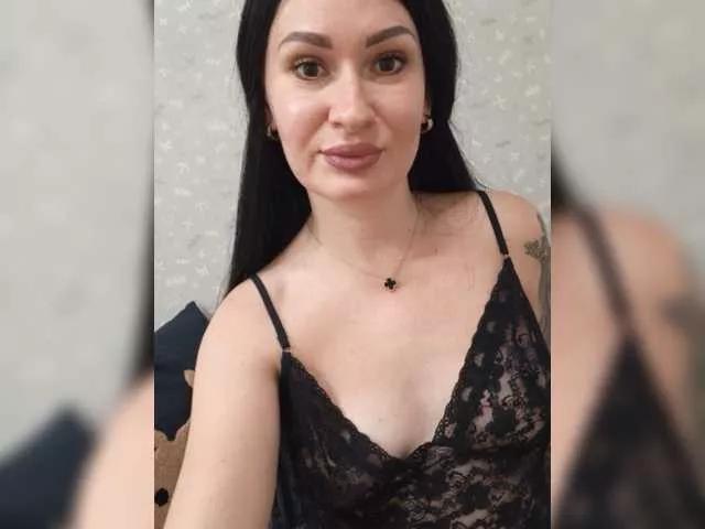 Helena27002 on BongaCams 