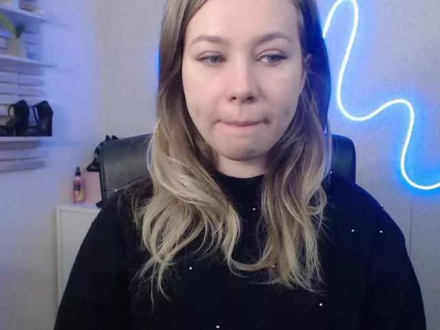 hollyBB on BongaCams 
