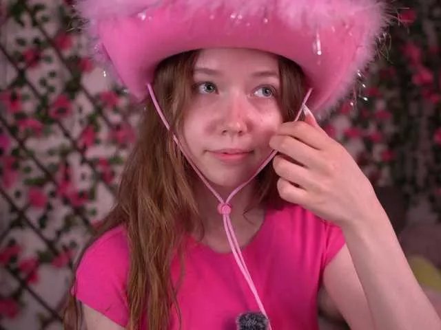 Offline HoneyAhegao on BongaCams
