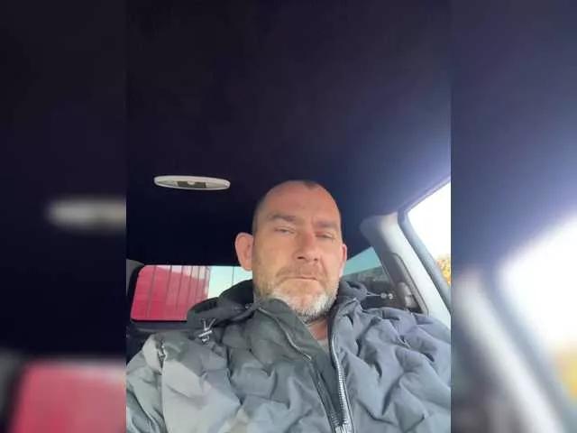 Hornypair11 on BongaCams