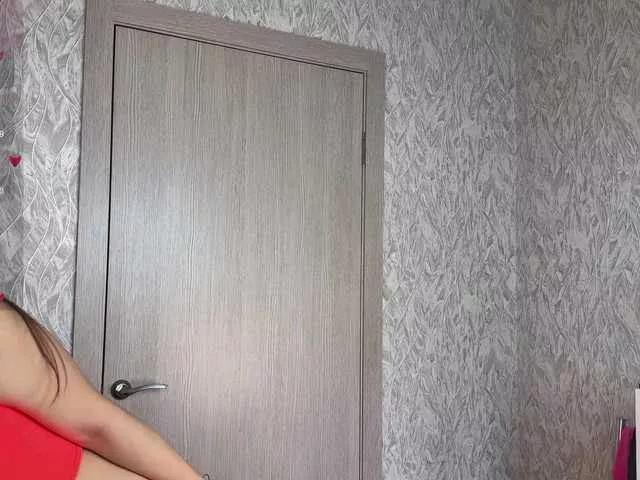 hot-ass-18 on BongaCams 