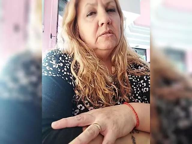 HOTBABYSUCKS1 on BongaCams 