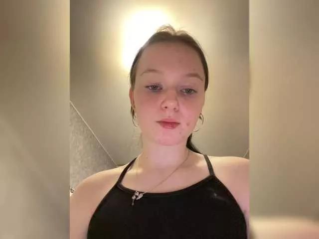 Freechat Hotgirrrl on BongaCams